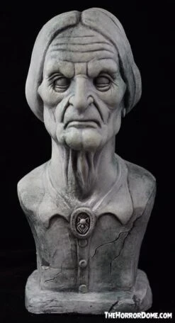 "Madam Macy Ghostly Manor Bust" HD Exclusive Halloween Decoration