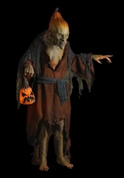 Pumpkin Witch Halloween Prop